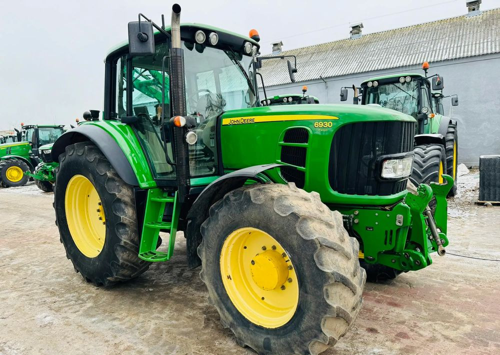 John Deere 6930 - Трактор: фото 4 John Deere 6930 - Трактор: фото 4
