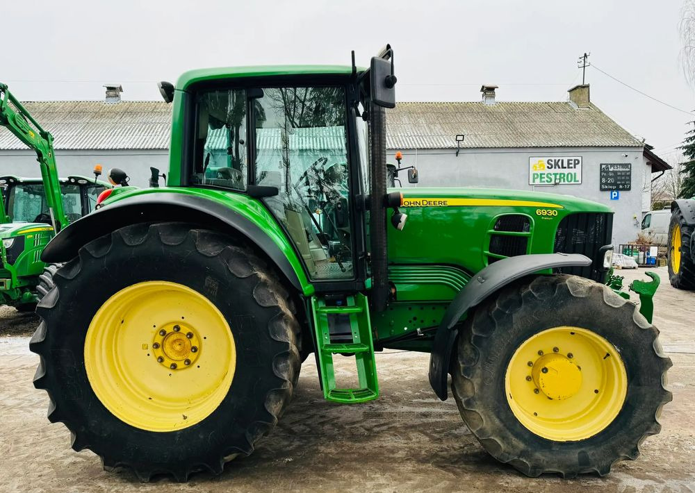 John Deere 6930 - Трактор: фото 5 John Deere 6930 - Трактор: фото 5