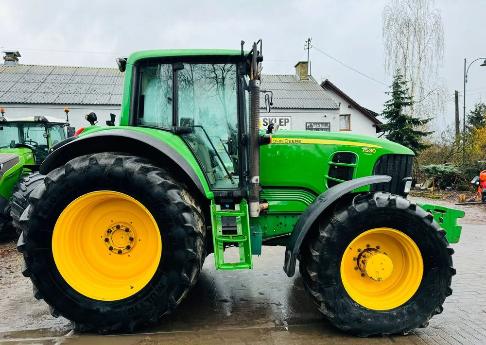 John Deere 7530 PREMIUM - Трактор: фото 1 John Deere 7530 PREMIUM - Трактор: фото 1