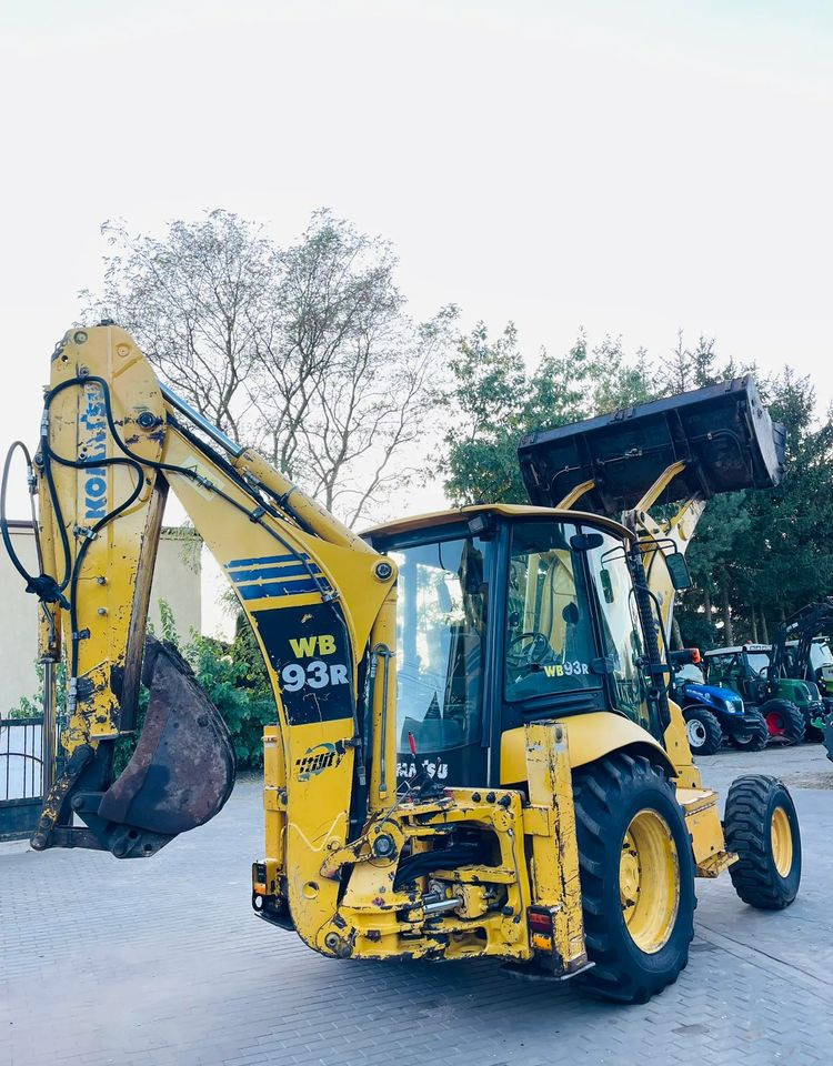 Экскаватор-погрузчик Komatsu WB93R: фото 7 Экскаватор-погрузчик Komatsu WB93R: фото 7