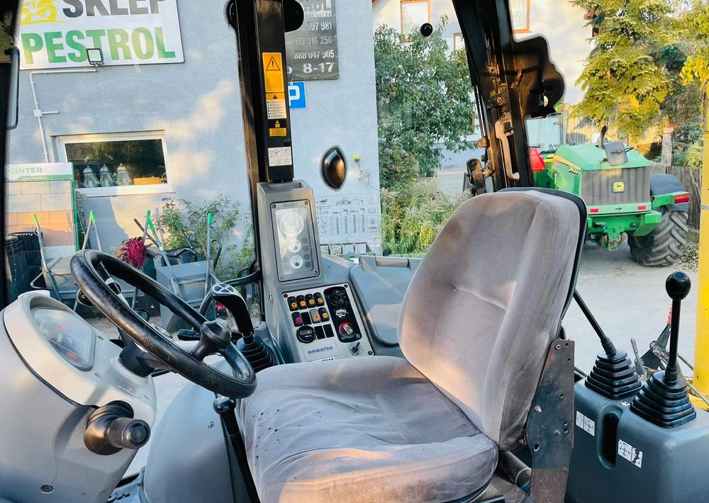 Экскаватор-погрузчик Komatsu WB93R: фото 11 Экскаватор-погрузчик Komatsu WB93R: фото 11