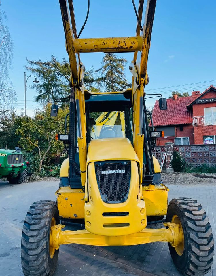 Экскаватор-погрузчик Komatsu WB93R: фото 6 Экскаватор-погрузчик Komatsu WB93R: фото 6