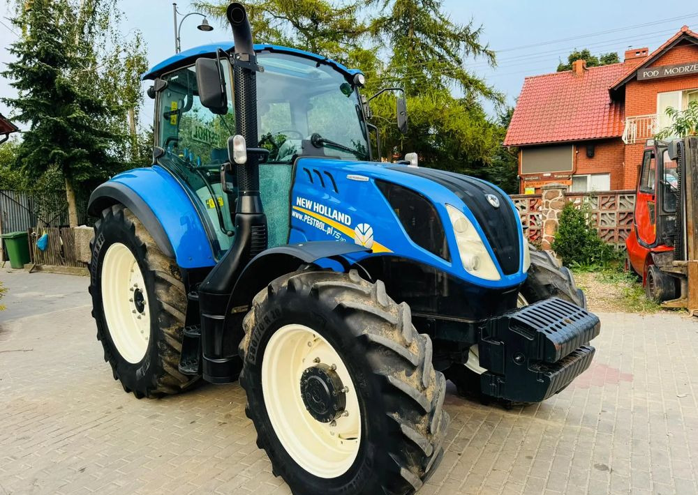 New Holland T5.110 - Трактор: фото 5 New Holland T5.110 - Трактор: фото 5
