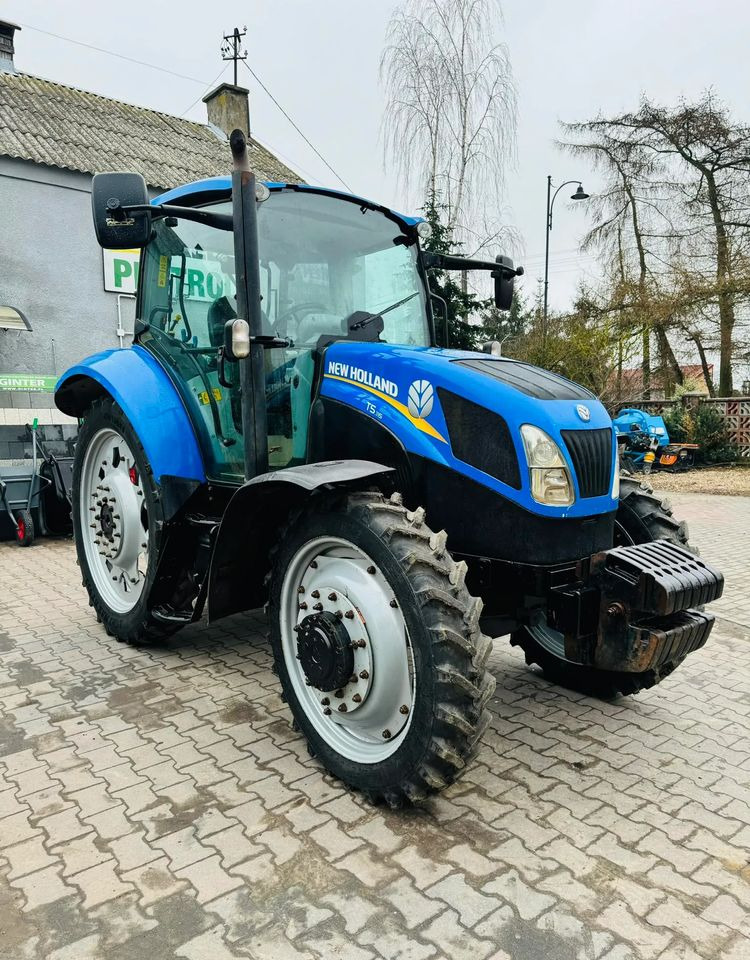 New Holland T5.115 - Трактор: фото 2 New Holland T5.115 - Трактор: фото 2