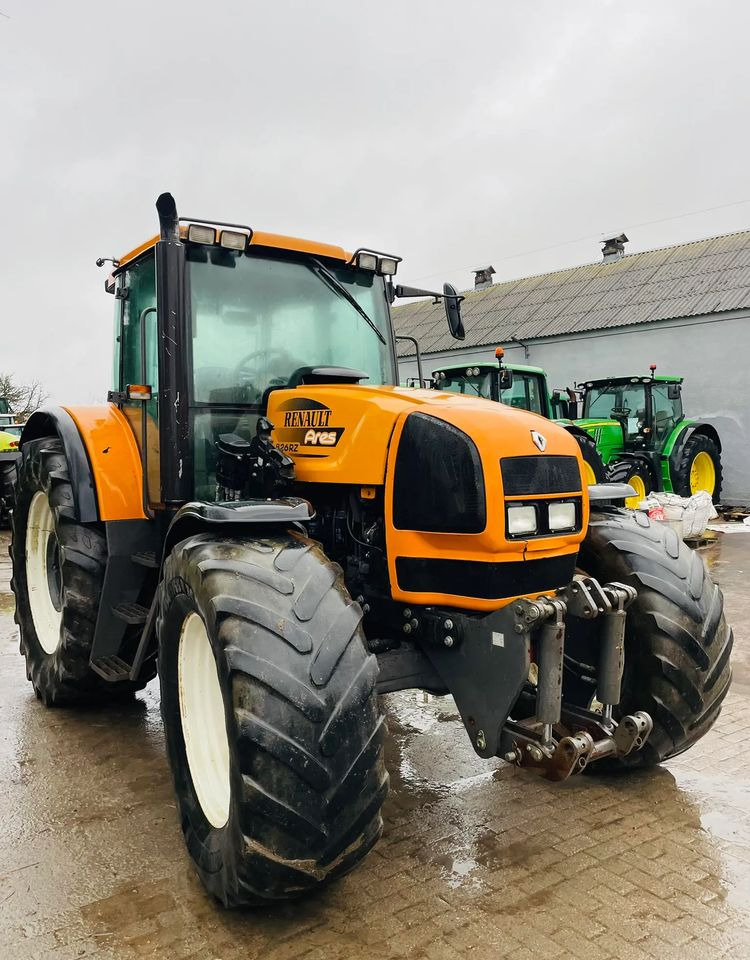 Renault Ares 826 RZ - Трактор: фото 1 Renault Ares 826 RZ - Трактор: фото 1