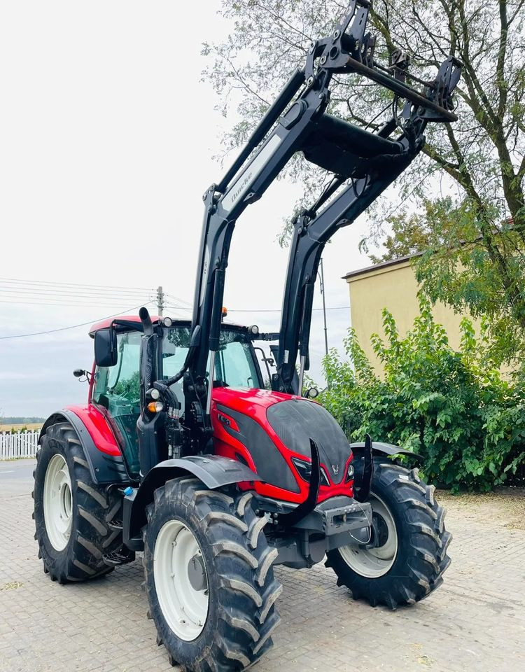 Valtra N104 - Трактор: фото 3 Valtra N104 - Трактор: фото 3