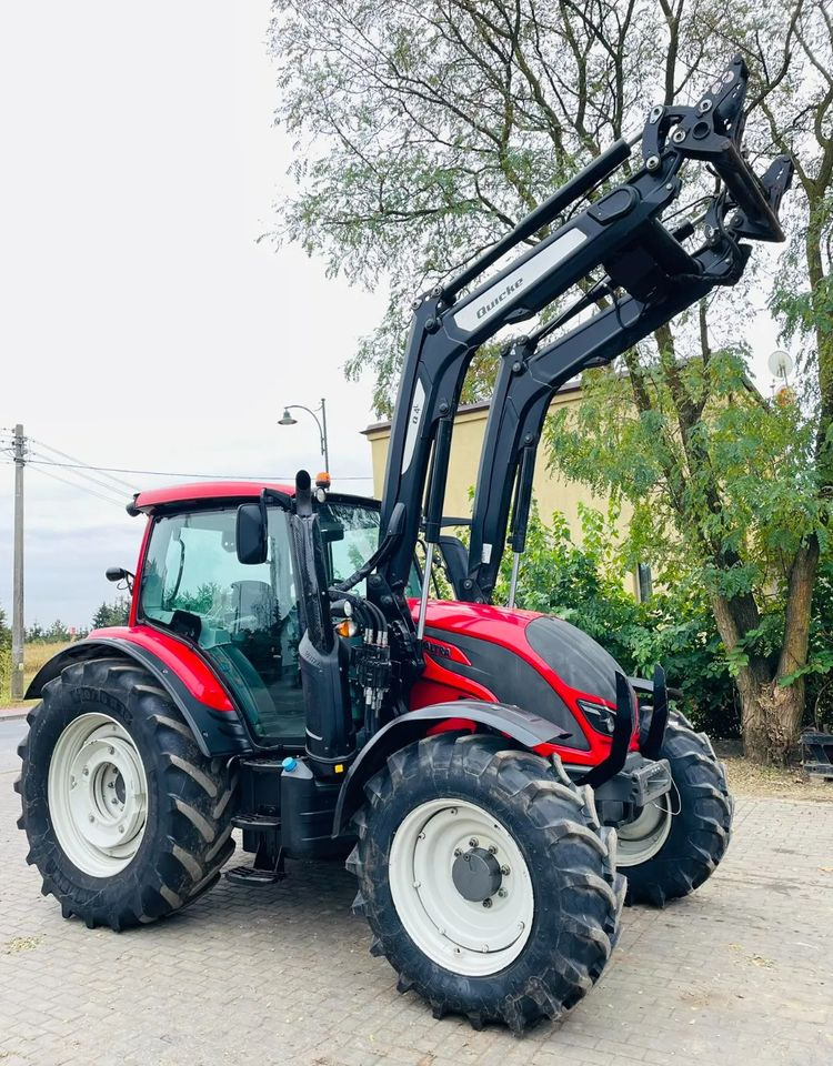Valtra N104 - Трактор: фото 2 Valtra N104 - Трактор: фото 2