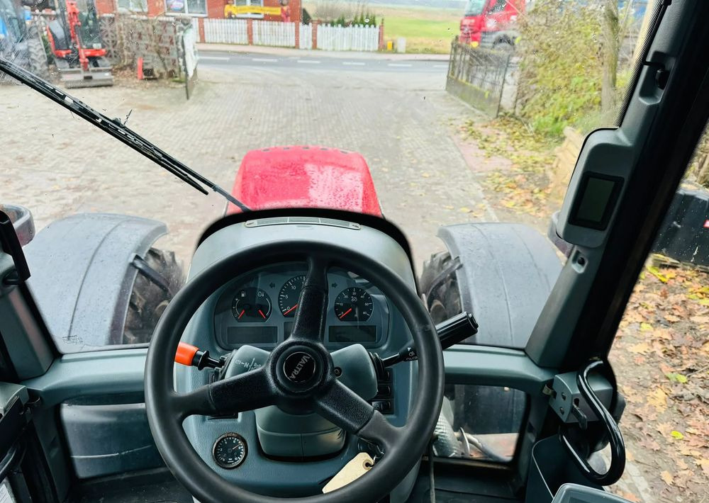 Valtra T213 - Трактор: фото 4 Valtra T213 - Трактор: фото 4