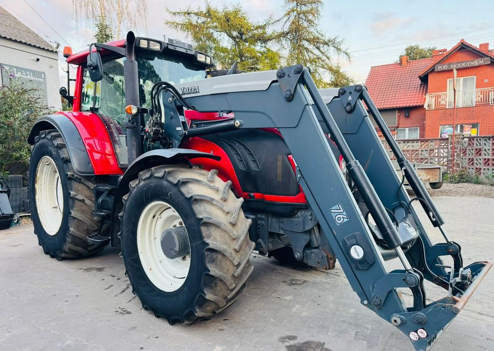 Valtra T213 Versu - Трактор: фото 5 Valtra T213 Versu - Трактор: фото 5