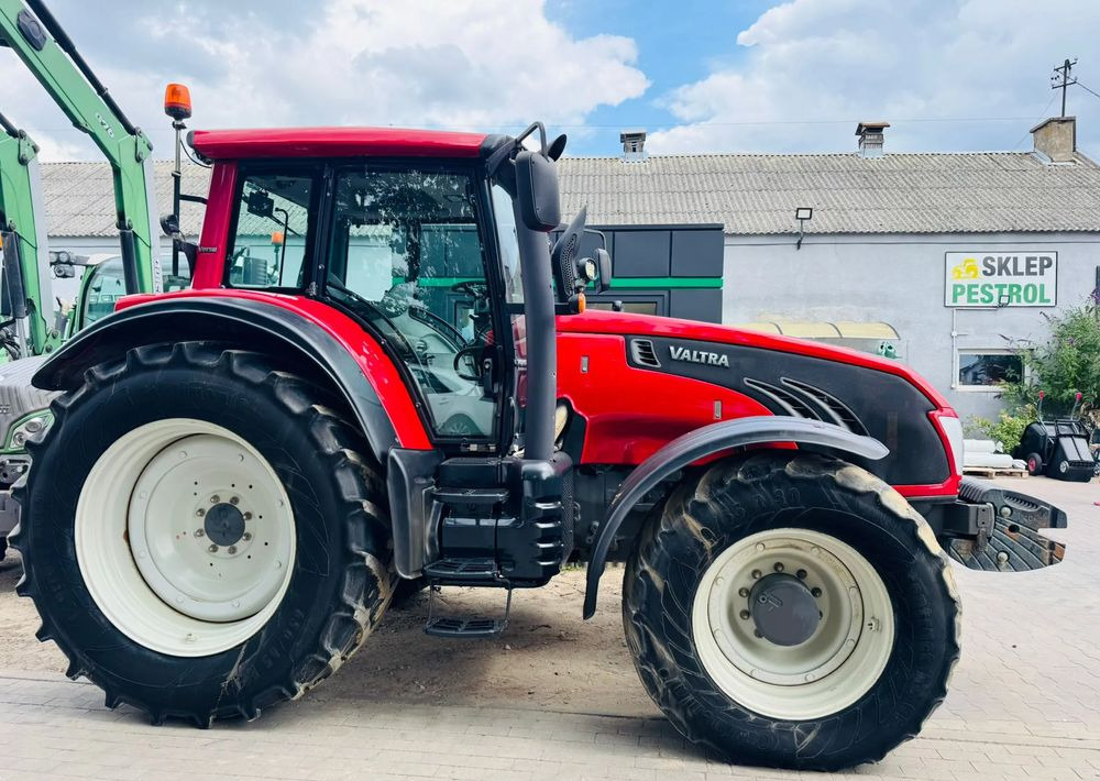 Valtra T213 Versu Unlimited - Трактор: фото 2 Valtra T213 Versu Unlimited - Трактор: фото 2