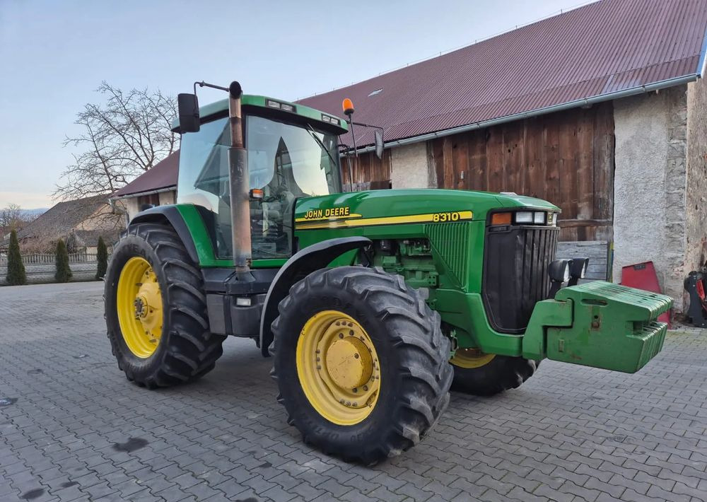 John Deere 8310 - Трактор: фото 2 John Deere 8310 - Трактор: фото 2