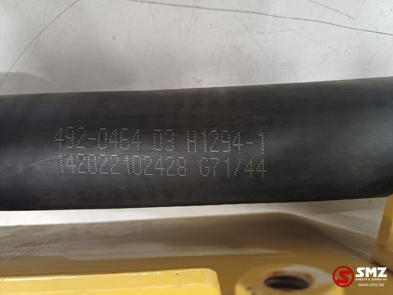 Caterpillar Hose + cap engine oil filler + plates Caterpillar - Двигатель и запчасти для Погрузочно-разгрузочной техники: фото 3 Caterpillar Hose + cap engine oil filler + plates Caterpillar - Двигатель и запчасти для Погрузочно-разгрузочной техники: фото 3