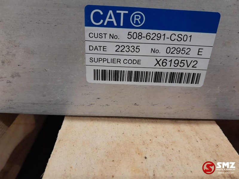 Caterpillar Radiator + hydraulic oil cooler Caterpillar - Радиатор для Погрузочно-разгрузочной техники: фото 5 Caterpillar Radiator + hydraulic oil cooler Caterpillar - Радиатор для Погрузочно-разгрузочной техники: фото 5