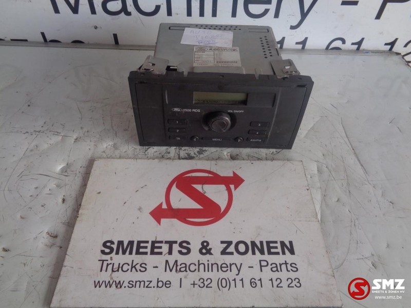 Ford Occ ford radio 1500rds console - Приборная панель для Грузовиков: фото 1 Ford Occ ford radio 1500rds console - Приборная панель для Грузовиков: фото 1