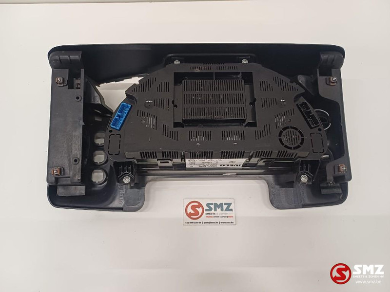 Iveco Occ instrumentenpaneel Iveco - Приборная панель для Грузовиков: фото 2 Iveco Occ instrumentenpaneel Iveco - Приборная панель для Грузовиков: фото 2