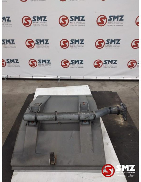 Iveco Occ spatbord links Iveco 41016379 - Кузов и экстерьер для Грузовиков: фото 2 Iveco Occ spatbord links Iveco 41016379 - Кузов и экстерьер для Грузовиков: фото 2