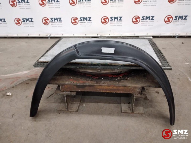 Iveco Spatbord voorzijde rechts Iveco 190 - Кузов и экстерьер для Грузовиков: фото 1 Iveco Spatbord voorzijde rechts Iveco 190 - Кузов и экстерьер для Грузовиков: фото 1