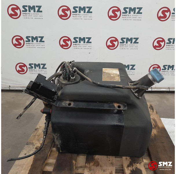 MAN Occ AdBluetank 35L + AdBlueniveausensor MAN - Топливная система для Грузовиков: фото 2 MAN Occ AdBluetank 35L + AdBlueniveausensor MAN - Топливная система для Грузовиков: фото 2