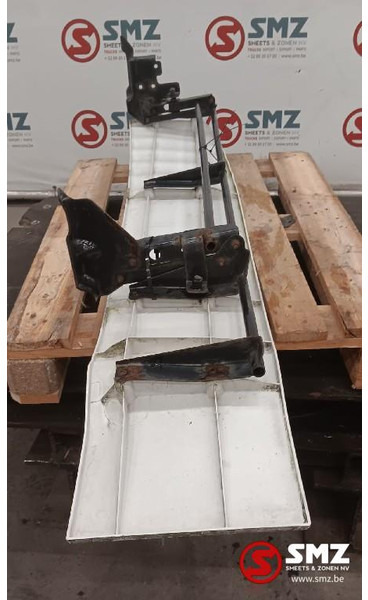 MAN Occ cabinespoiler rechts MAN - Аэродинамика/ Спойлеры для Грузовиков: фото 3 MAN Occ cabinespoiler rechts MAN - Аэродинамика/ Спойлеры для Грузовиков: фото 3