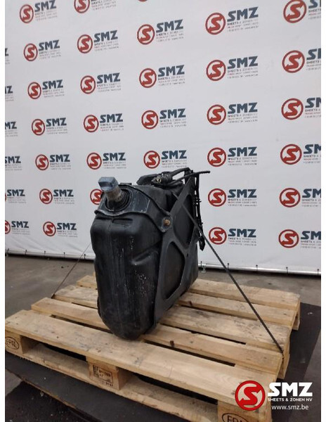 Mercedes-Benz Occ AdBluetank 60L Mercedes Actros A9604702715 - Топливная система для Грузовиков: фото 1 Mercedes-Benz Occ AdBluetank 60L Mercedes Actros A9604702715 - Топливная система для Грузовиков: фото 1