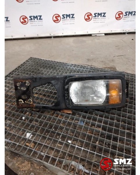 Mercedes-Benz Occ Bumperhoek links met lamp Mercedes SK - Угол бампера для Грузовиков: фото 2 Mercedes-Benz Occ Bumperhoek links met lamp Mercedes SK - Угол бампера для Грузовиков: фото 2