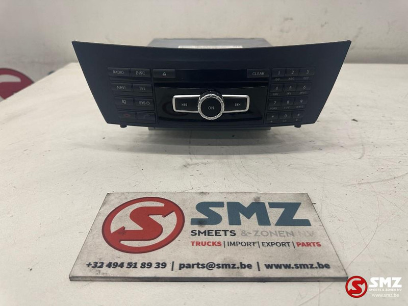 Mercedes-Benz Occ Radio Mercedes W204 - Электрическая система для Легковых автомобилей: фото 3 Mercedes-Benz Occ Radio Mercedes W204 - Электрическая система для Легковых автомобилей: фото 3