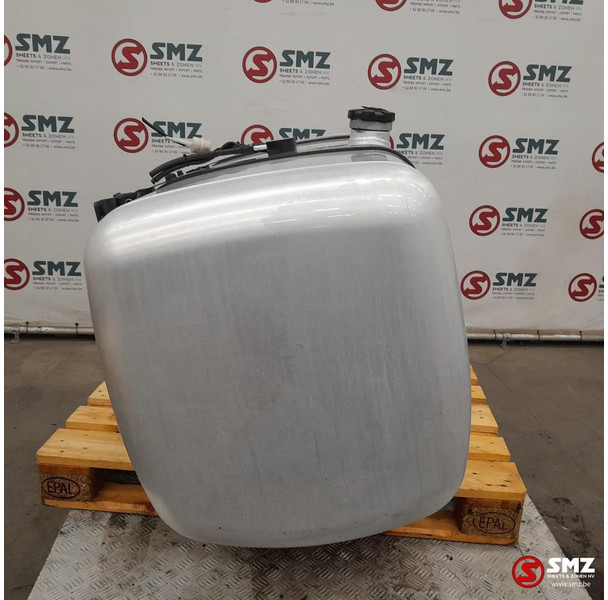 Mercedes-Benz Occ brandstoftank 630L + brandstofniveausensor Mer - Топливный бак для Грузовиков: фото 4 Mercedes-Benz Occ brandstoftank 630L + brandstofniveausensor Mer - Топливный бак для Грузовиков: фото 4