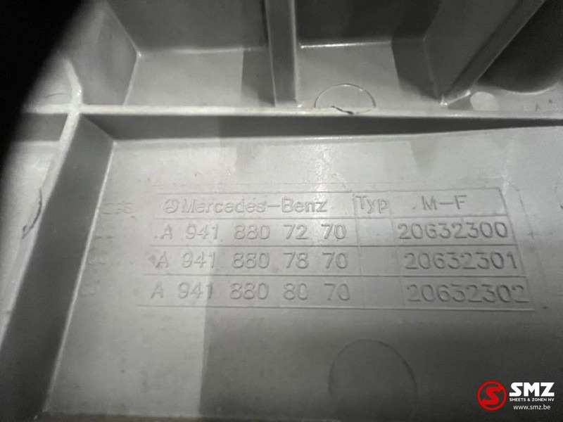 Mercedes-Benz Occ bumperhoek links actros mp1 megaspace - Угол бампера для Грузовиков: фото 5 Mercedes-Benz Occ bumperhoek links actros mp1 megaspace - Угол бампера для Грузовиков: фото 5