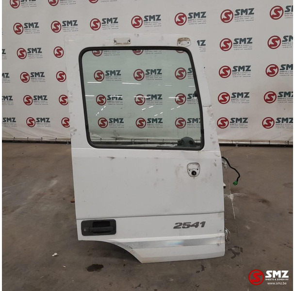 Mercedes-Benz Occ deur rechts Mercedes Actros MP3 - Дверь и запчасти для Грузовиков: фото 1 Mercedes-Benz Occ deur rechts Mercedes Actros MP3 - Дверь и запчасти для Грузовиков: фото 1