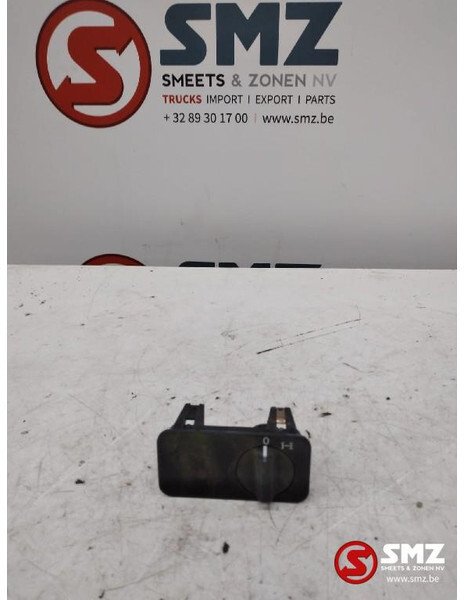 Mercedes-Benz Occ schakelaar differentieelslot Mercedes Atego - Электрическая система для Грузовиков: фото 1 Mercedes-Benz Occ schakelaar differentieelslot Mercedes Atego - Электрическая система для Грузовиков: фото 1