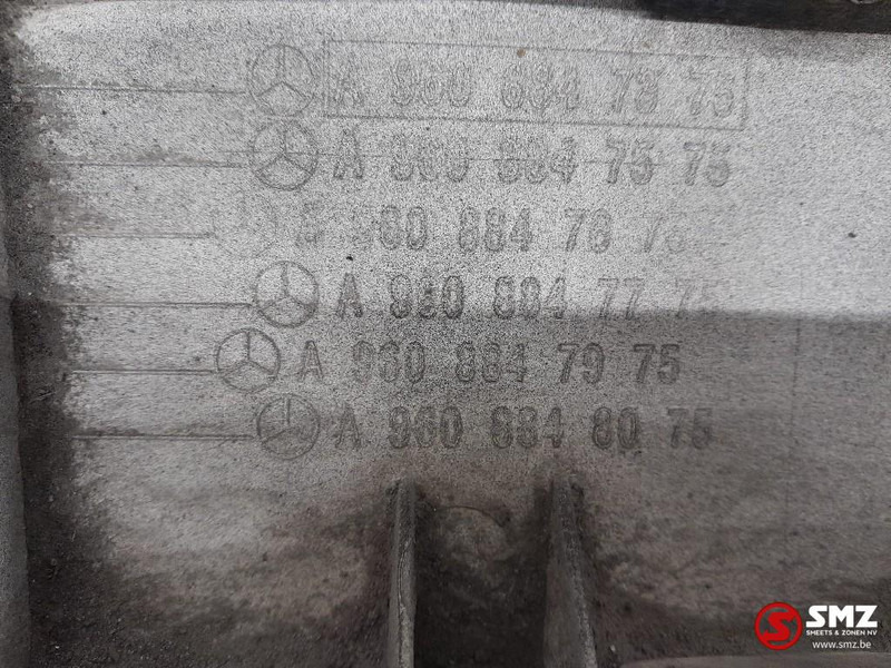 Mercedes-Benz Occ spatbordverlenging rechts Mercedes - Кузов и экстерьер для Грузовиков: фото 4 Mercedes-Benz Occ spatbordverlenging rechts Mercedes - Кузов и экстерьер для Грузовиков: фото 4