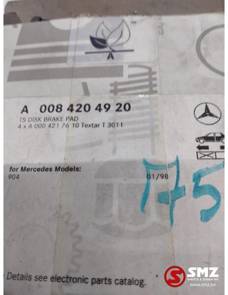 Mercedes-Benz Set remblokken mercedes sprinter w901-w905 a008420 - Дисковые колодки для Грузовиков: фото 2 Mercedes-Benz Set remblokken mercedes sprinter w901-w905 a008420 - Дисковые колодки для Грузовиков: фото 2