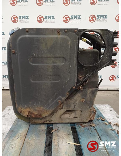 Renault Occ AdBluetank 60L Renault - Топливная система для Грузовиков: фото 2 Renault Occ AdBluetank 60L Renault - Топливная система для Грузовиков: фото 2