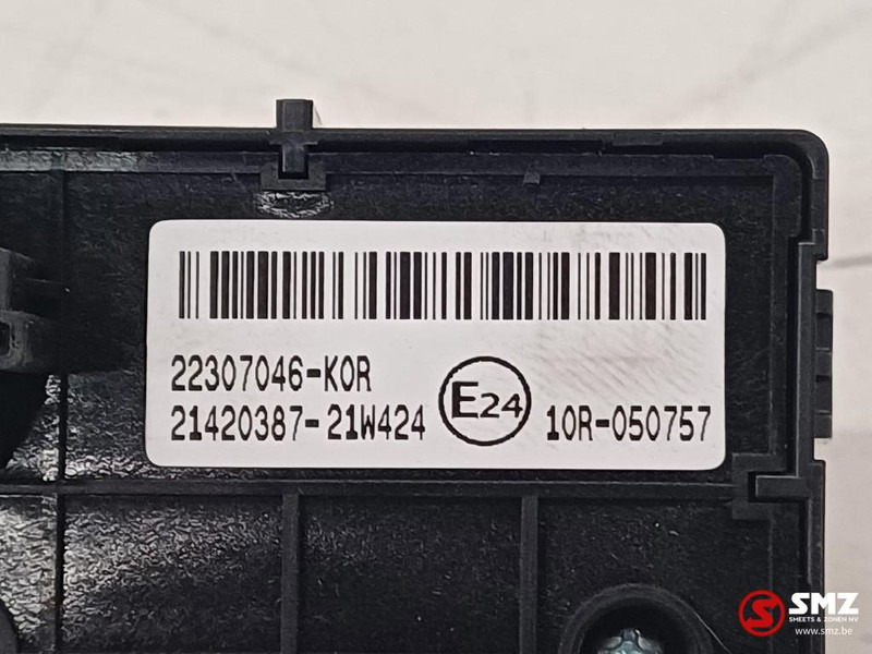 Renault Occ cruise control schakelaar Renault - Электрическая система для Грузовиков: фото 3 Renault Occ cruise control schakelaar Renault - Электрическая система для Грузовиков: фото 3