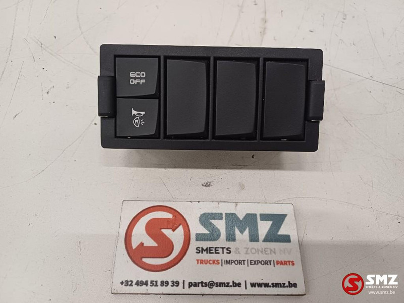 Renault Occ dashbordschakelaars Renault - Электрическая система для Грузовиков: фото 1 Renault Occ dashbordschakelaars Renault - Электрическая система для Грузовиков: фото 1