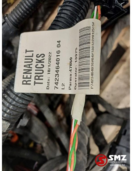 Renault Occ lot kabelbomen chassis + cabine Renault - Кабели/ Провода для Грузовиков: фото 2 Renault Occ lot kabelbomen chassis + cabine Renault - Кабели/ Провода для Грузовиков: фото 2