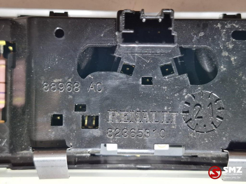 Renault Occ set interieurverlichting Renault - Свет/ Освещение для Грузовиков: фото 3 Renault Occ set interieurverlichting Renault - Свет/ Освещение для Грузовиков: фото 3