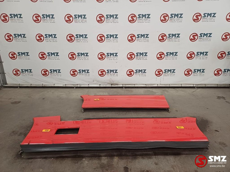 Renault Occ set side skirts L/R Renault - Рама/ Шасси для Грузовиков: фото 1 Renault Occ set side skirts L/R Renault - Рама/ Шасси для Грузовиков: фото 1