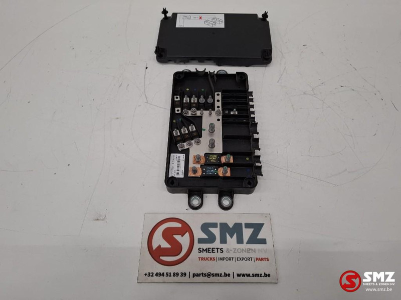 Renault Occ zekeringskast Renault - Электрическая система для Грузовиков: фото 2 Renault Occ zekeringskast Renault - Электрическая система для Грузовиков: фото 2