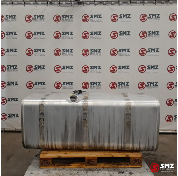 Scania Occ brandstoftank 700L + brandstofniveausensor Sca - Топливный бак для Грузовиков: фото 1 Scania Occ brandstoftank 700L + brandstofniveausensor Sca - Топливный бак для Грузовиков: фото 1