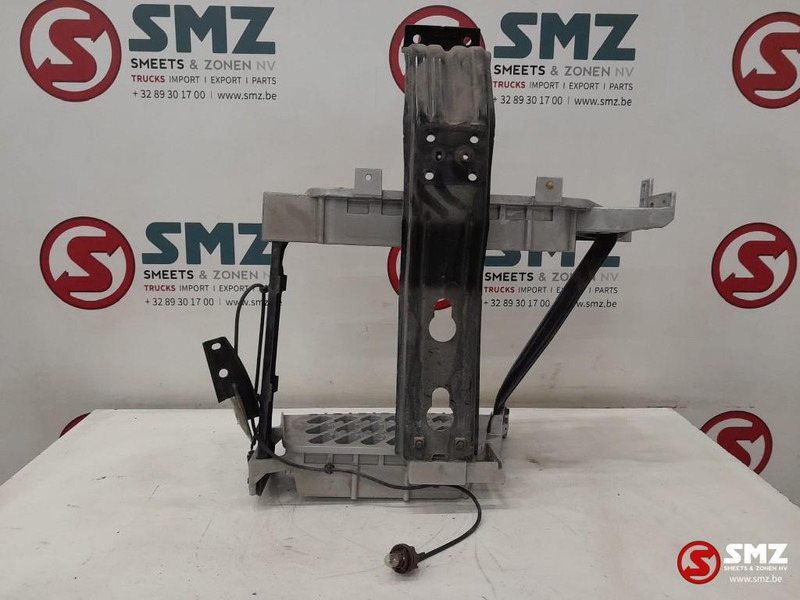 Volvo Occ opstapbak rechts Volvo - Кабина и интерьер для Грузовиков: фото 2 Volvo Occ opstapbak rechts Volvo - Кабина и интерьер для Грузовиков: фото 2