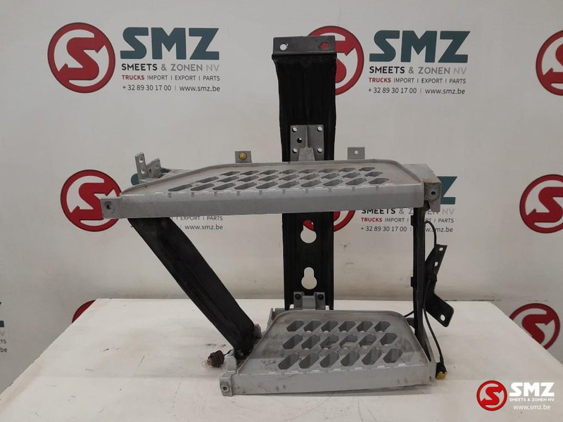 Volvo Occ opstapbak rechts Volvo - Кабина и интерьер для Грузовиков: фото 1 Volvo Occ opstapbak rechts Volvo - Кабина и интерьер для Грузовиков: фото 1