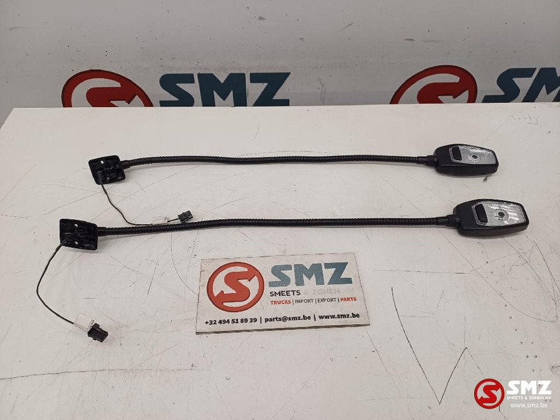 Volvo Occ set van 2 leeslampen Volvo - Кабина и интерьер для Грузовиков: фото 1 Volvo Occ set van 2 leeslampen Volvo - Кабина и интерьер для Грузовиков: фото 1