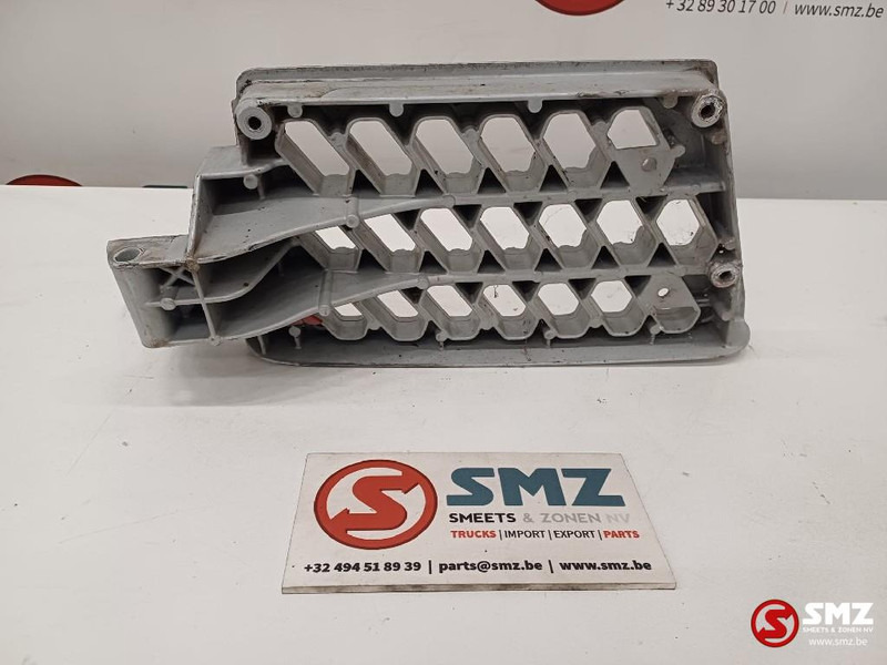 Volvo Occ treeplank rechts Volvo - Кабина и интерьер для Грузовиков: фото 5 Volvo Occ treeplank rechts Volvo - Кабина и интерьер для Грузовиков: фото 5