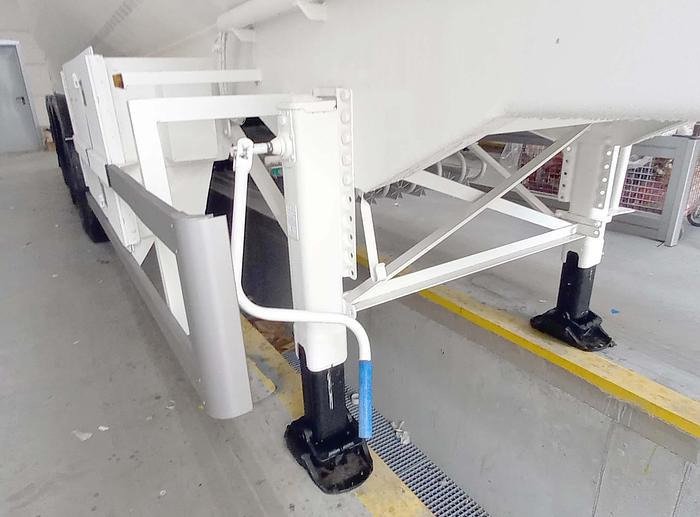 Aurepa Gas tank cryogenic semi-trailer used for oxygen, nitrogen, argon - Полуприцеп-цистерна: фото 4 Aurepa Gas tank cryogenic semi-trailer used for oxygen, nitrogen, argon - Полуприцеп-цистерна: фото 4