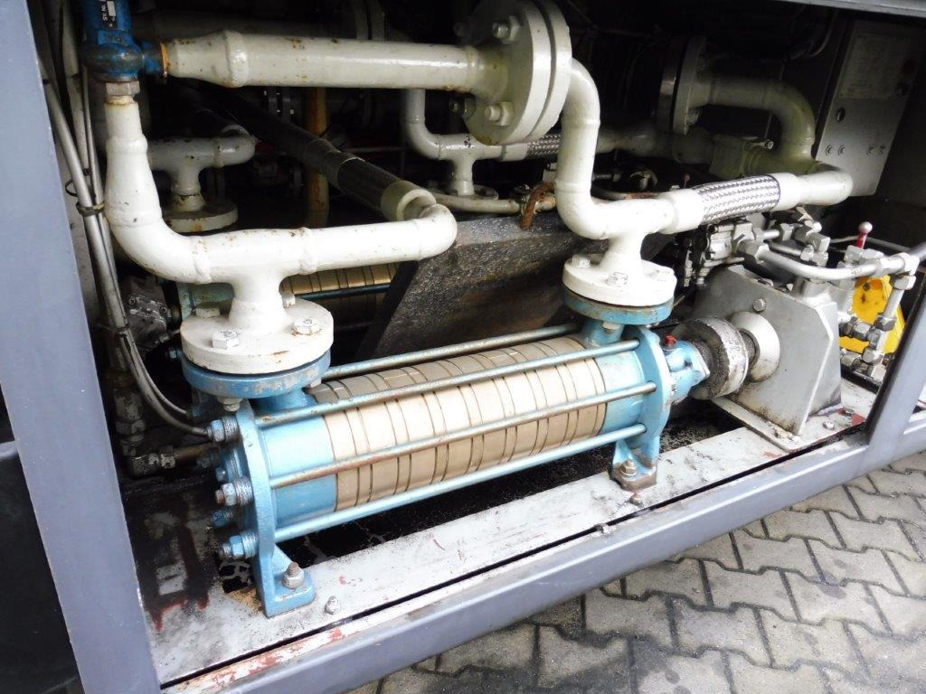 BURG Gas tank semi-trailer used for CO2 Carbon dioxide - Полуприцеп-цистерна: фото 5 BURG Gas tank semi-trailer used for CO2 Carbon dioxide - Полуприцеп-цистерна: фото 5