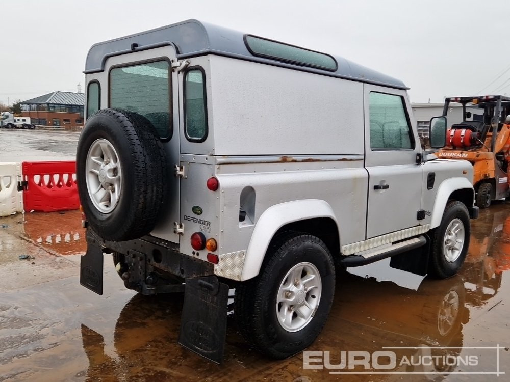 2002 Land Rover Defender 90 - Внедорожник: фото 5 2002 Land Rover Defender 90 - Внедорожник: фото 5