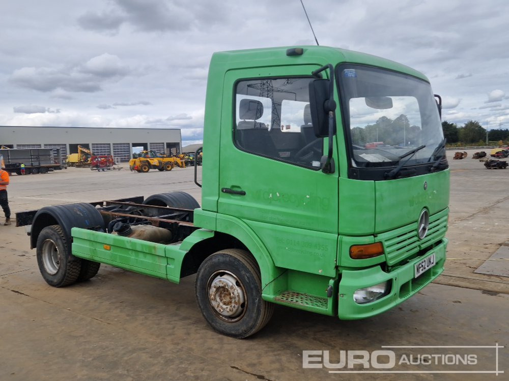 Грузовик-шасси 2002 Mercedes 4x2 Chassis Cab, Manual Gearbox: фото 7