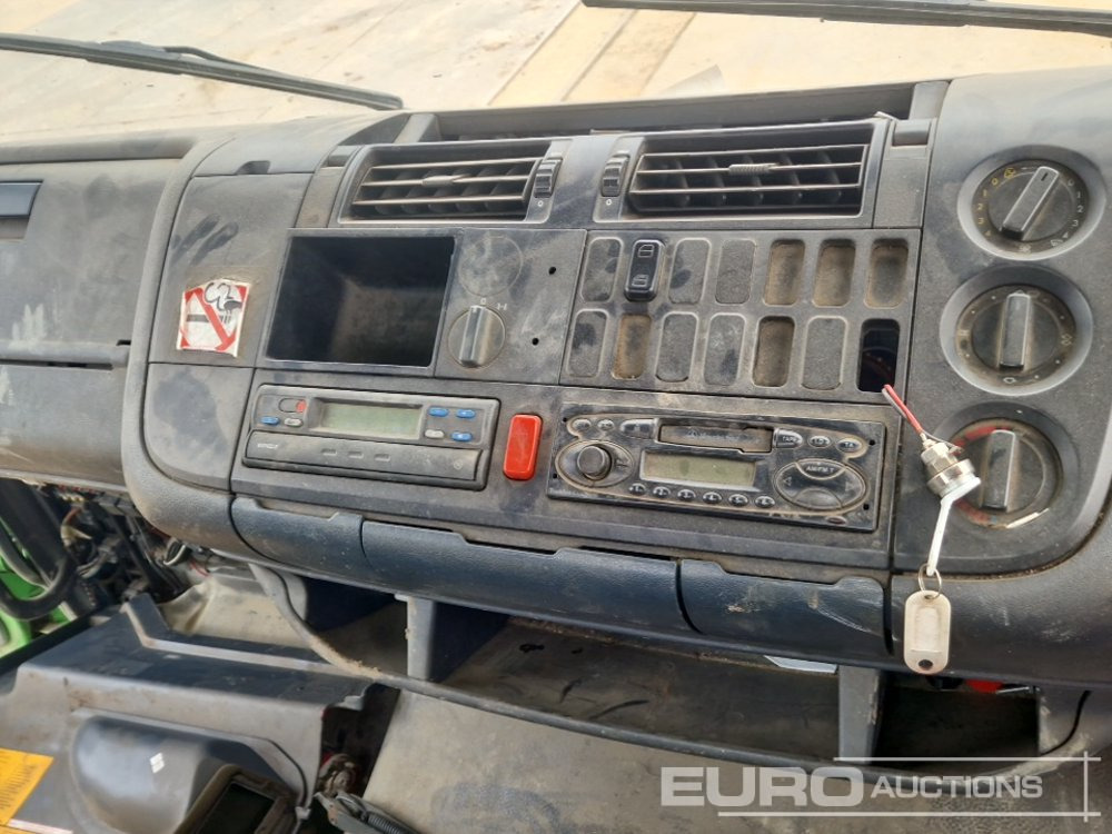Грузовик-шасси 2002 Mercedes 4x2 Chassis Cab, Manual Gearbox: фото 24