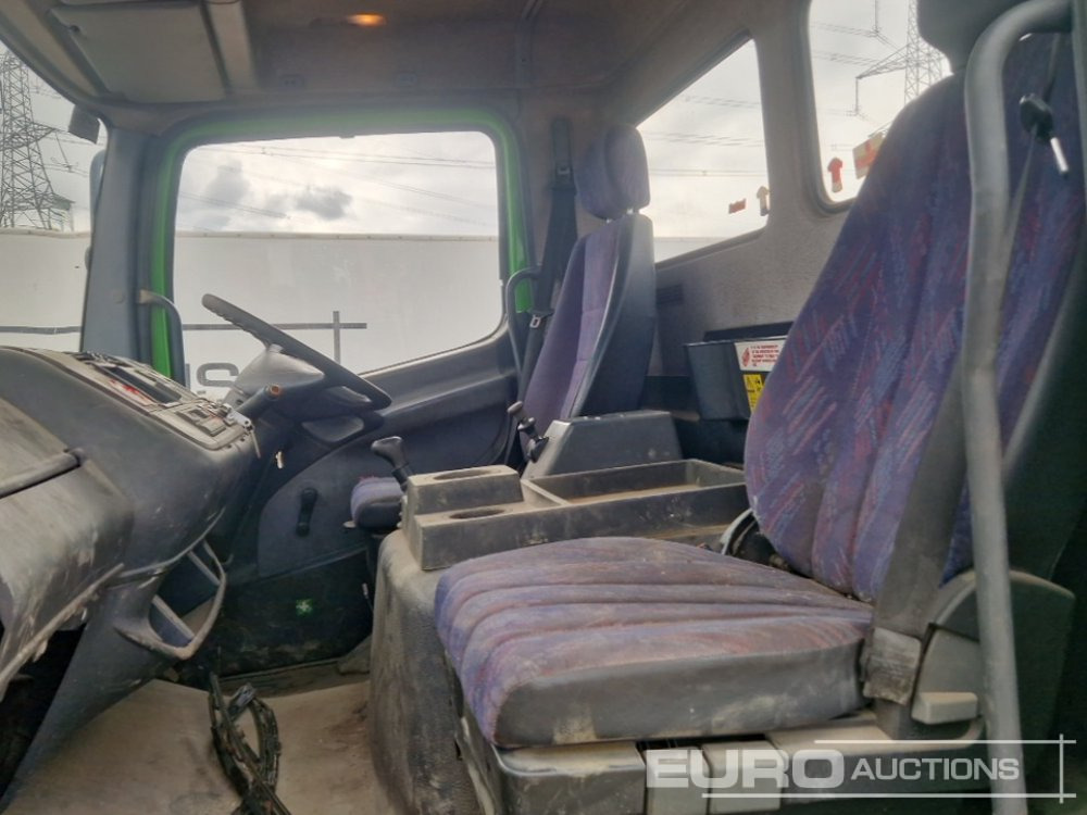 Грузовик-шасси 2002 Mercedes 4x2 Chassis Cab, Manual Gearbox: фото 20